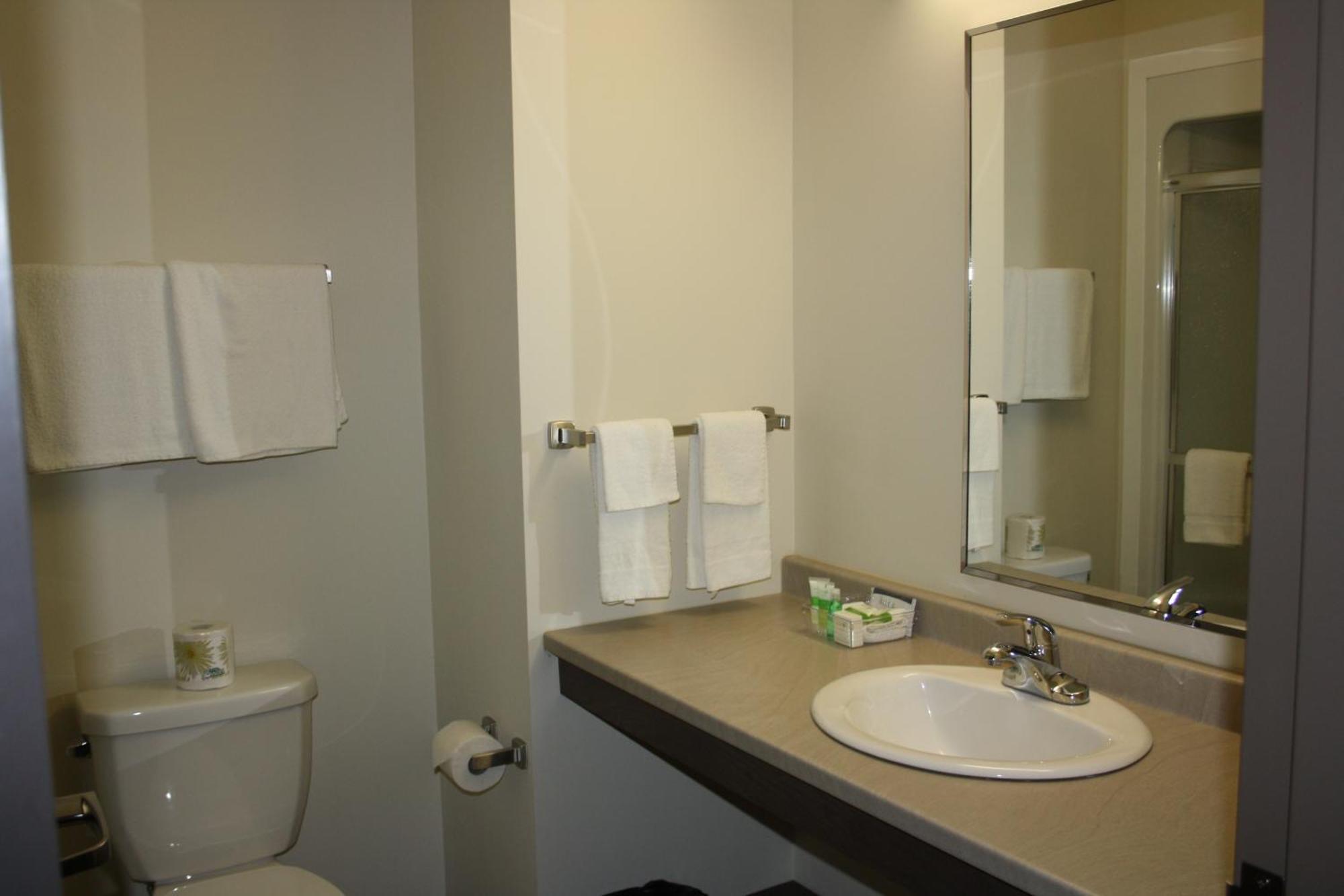 Crossroads Inn & Suites Paradise Pokoj fotografie