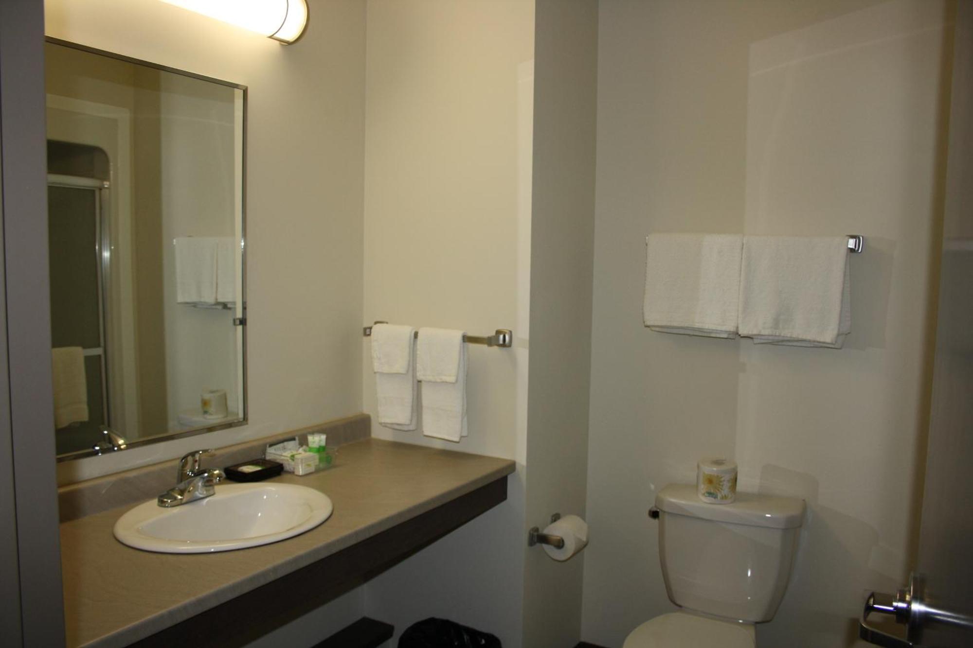 Crossroads Inn & Suites Paradise Pokoj fotografie