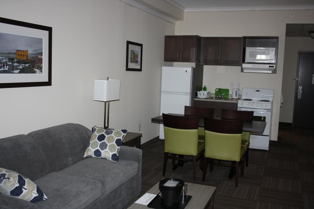 Crossroads Inn & Suites Paradise Exteriér fotografie