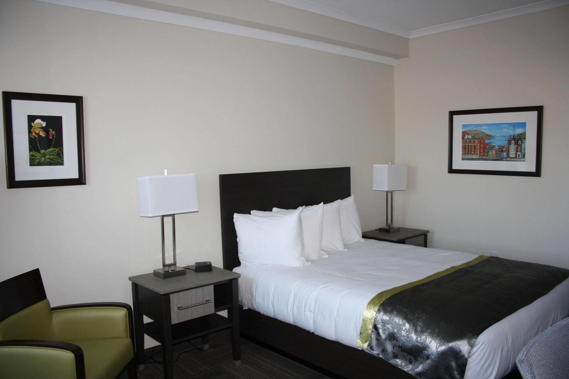 Crossroads Inn & Suites Paradise Exteriér fotografie
