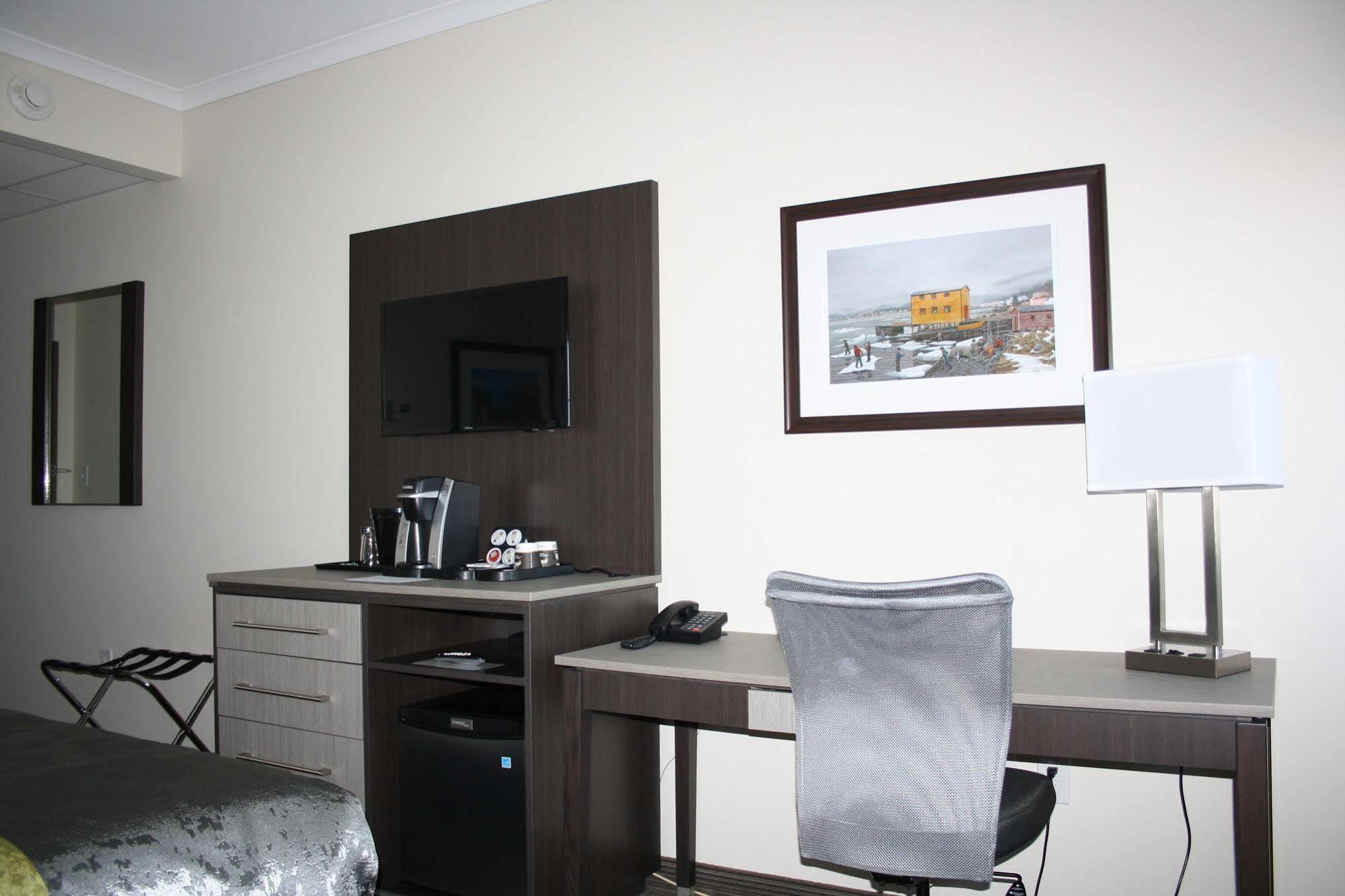 Crossroads Inn & Suites Paradise Exteriér fotografie