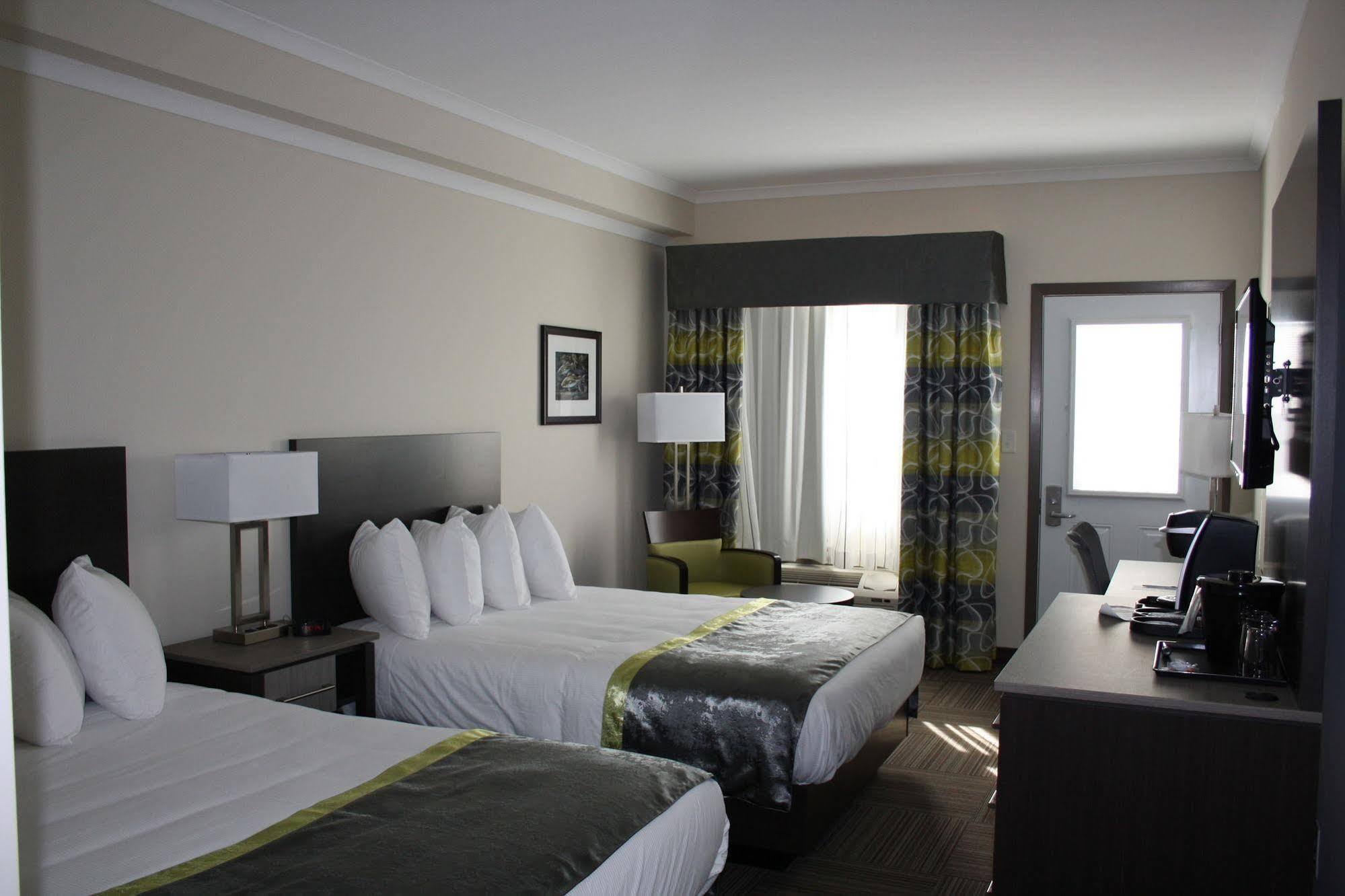 Crossroads Inn & Suites Paradise Exteriér fotografie